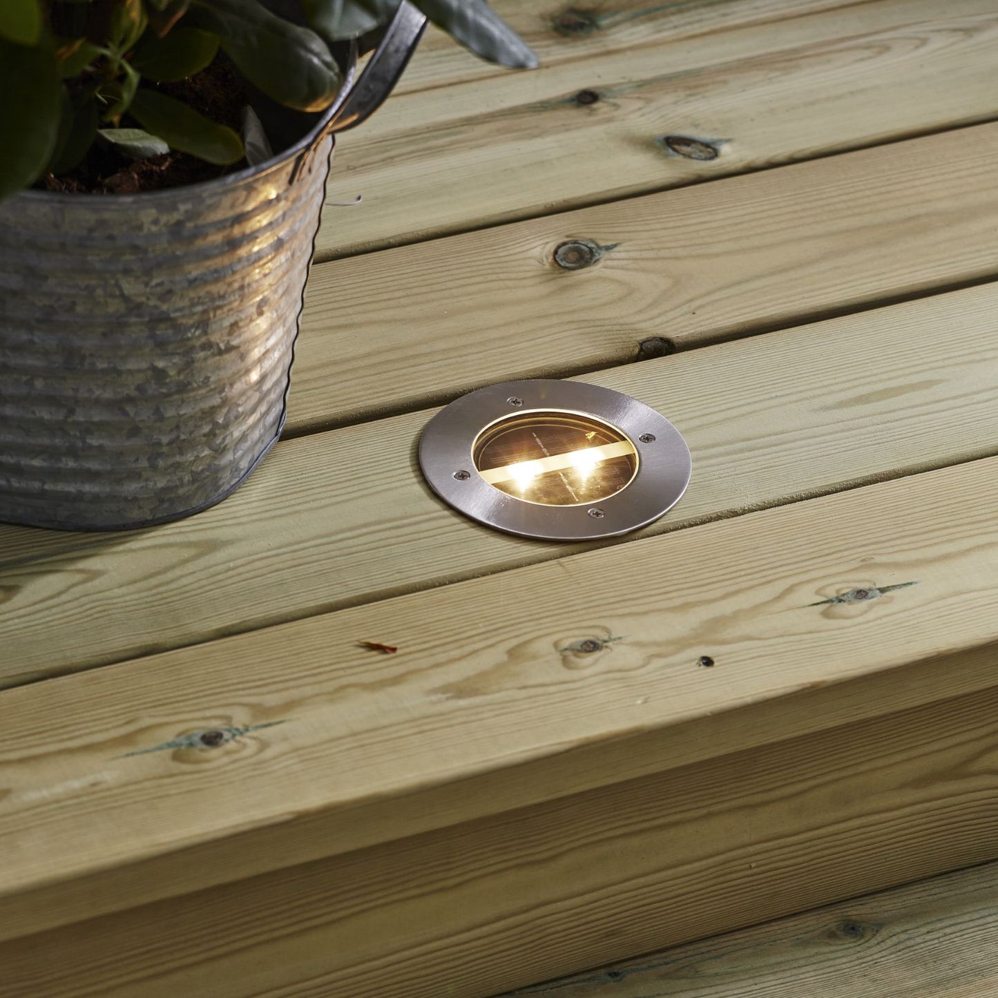 solcellsspotlight-decklight-480-50